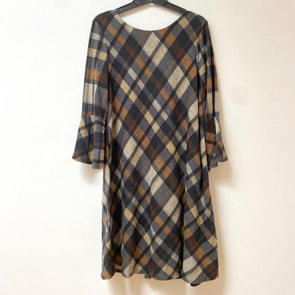 Plaid Dress w/ Longer sleeves - Picture 1 of 3